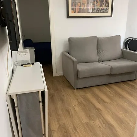 Triana 2 Apartment